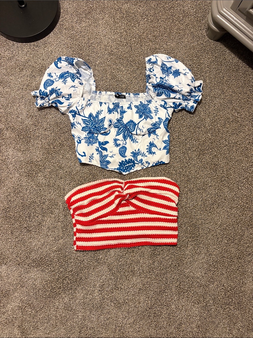 SHEIN Two Pack Blue & White Floral Puff-Sleeve Crop Top